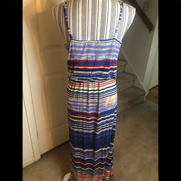 Maxi Dress. High slit in back, looks beautiful on. - Picture 4 of 5